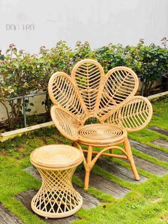 Flower rattan chair